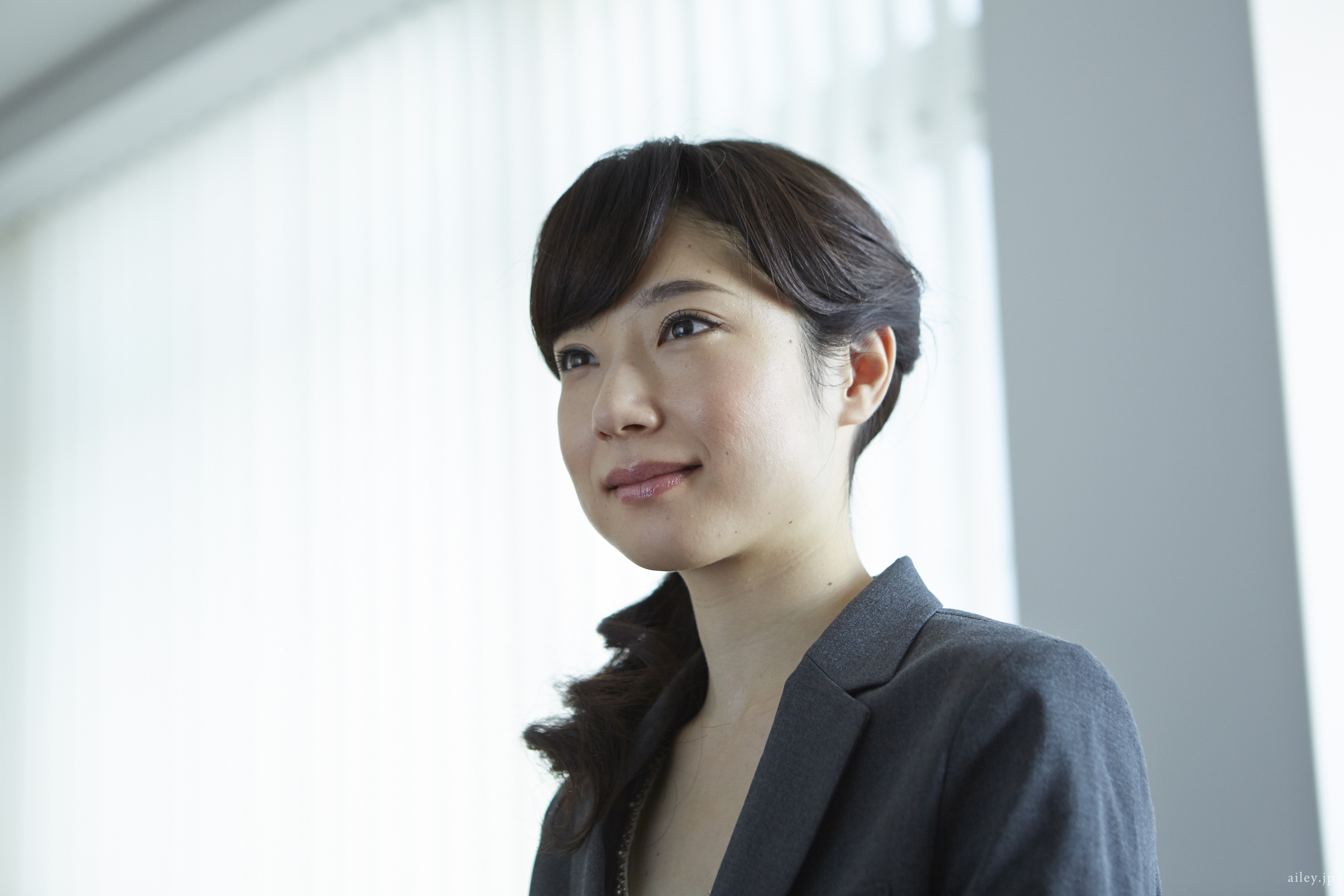 business_42_mika